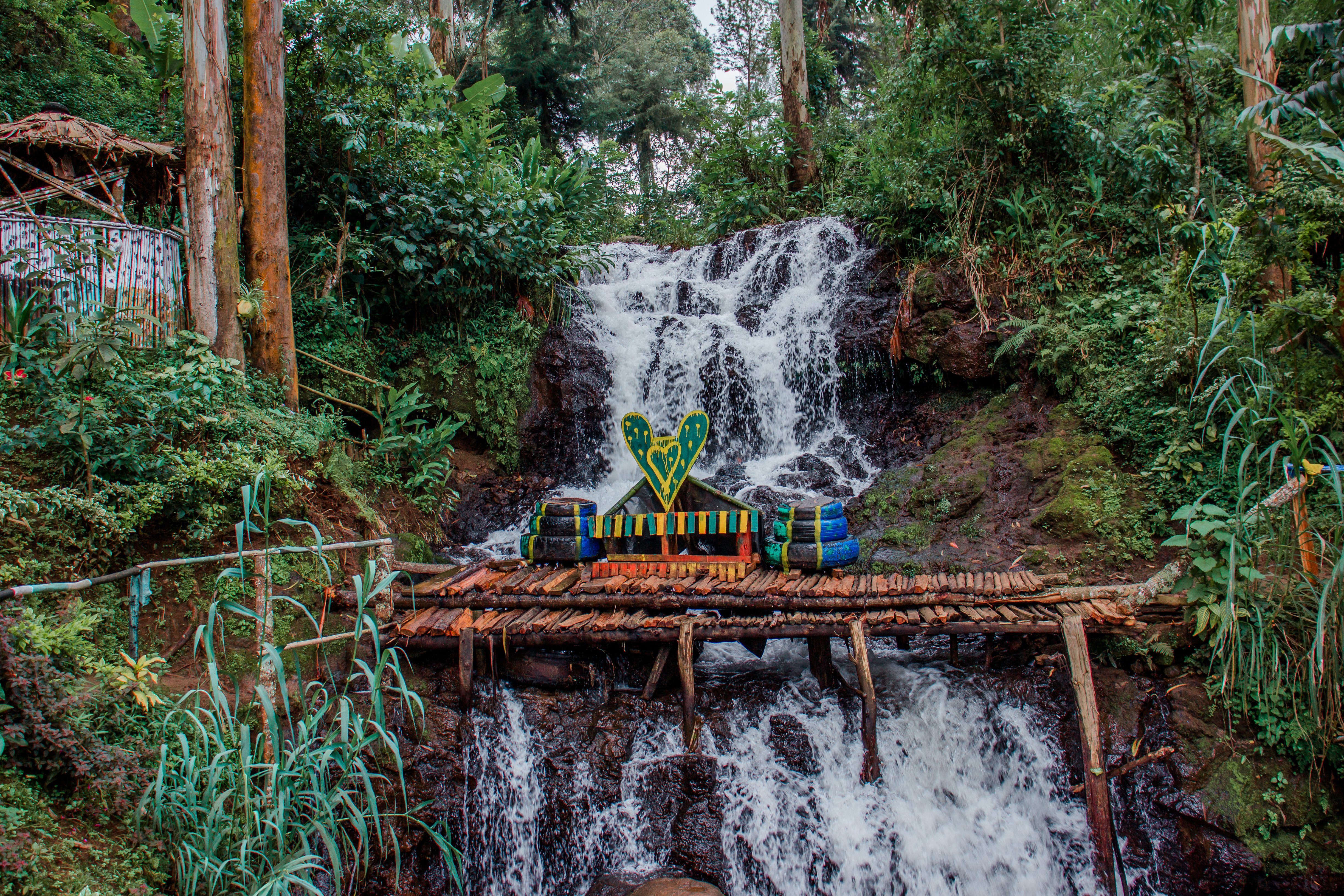 Waterfall Serenity Lounge